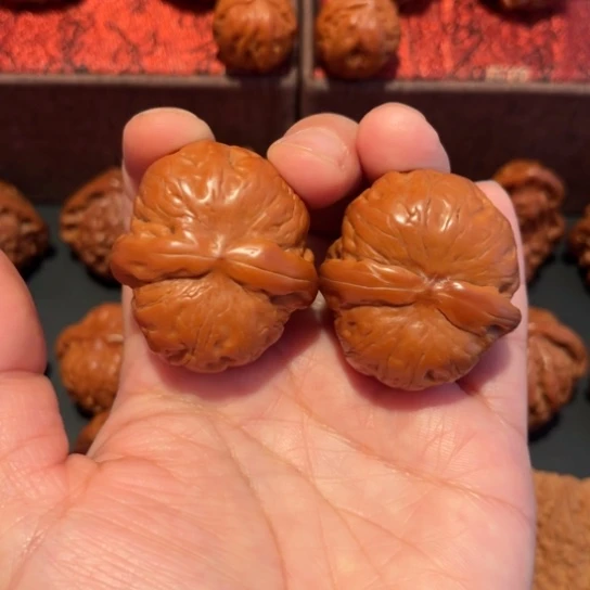 文玩核桃吊坠“平谷元宝