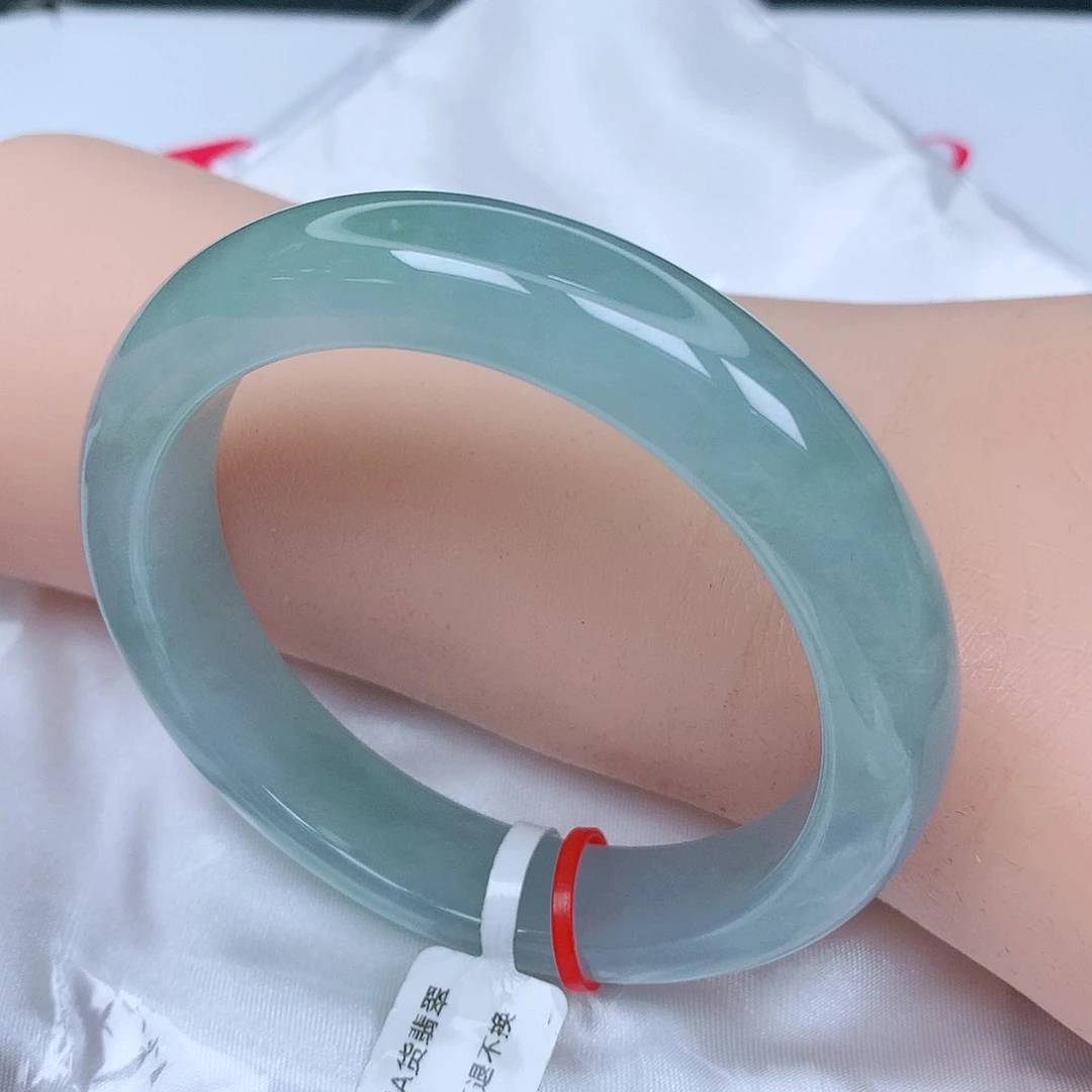 【闪购商品】翡翠手镯未镶嵌，56