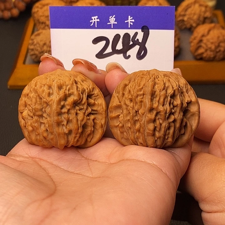 吊坠桃核四座楼42无刀痕s