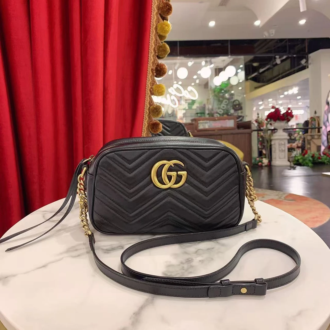 95新 GUCCI/古驰 马蒙相机包中号黑色金扣牛皮单肩包/11974187