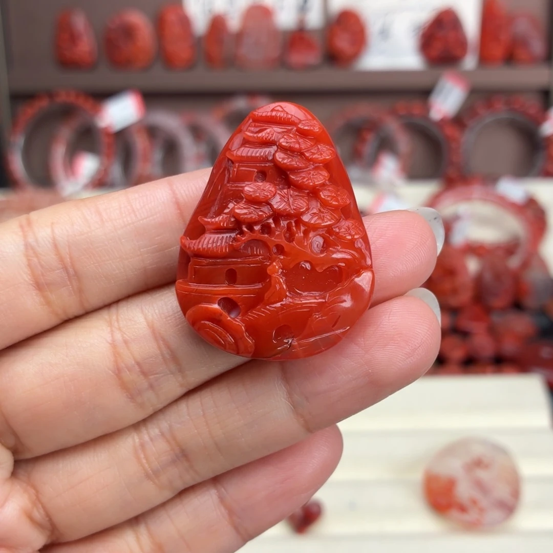 樱***将南红玛瑙未镶嵌颈饰山水牌