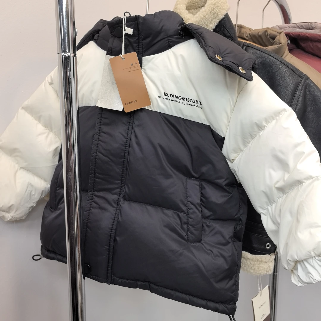 菜菜家童装黑白经典款拼接羽绒服 TM81338