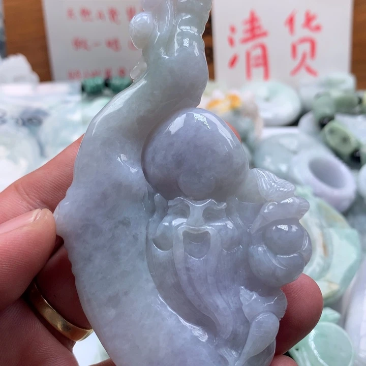 翡翠未镶嵌颈饰保真天然a货翡翠