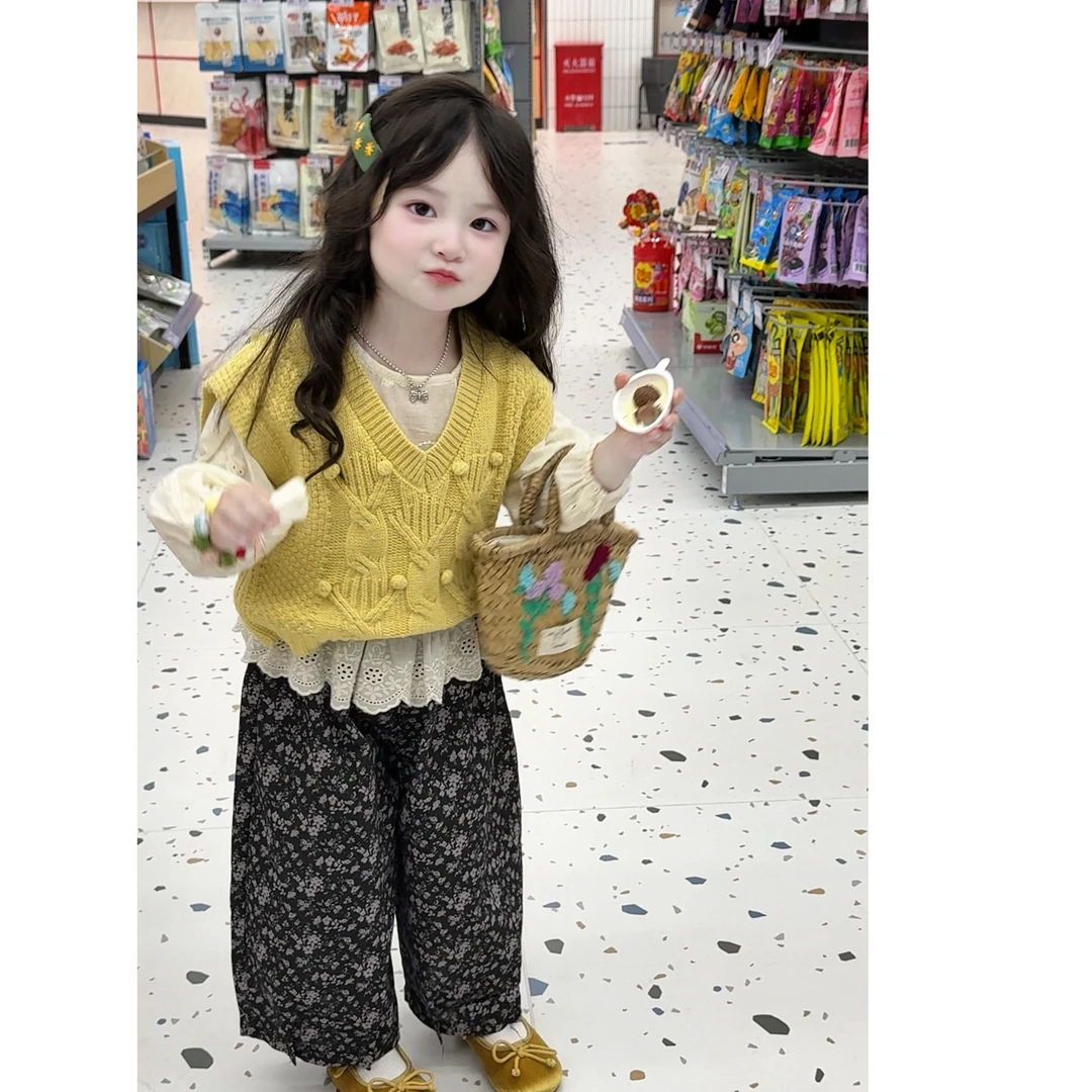 2025春装新款女童装毛线背心马甲裤子娃娃衫套装小女孩洋气三件套