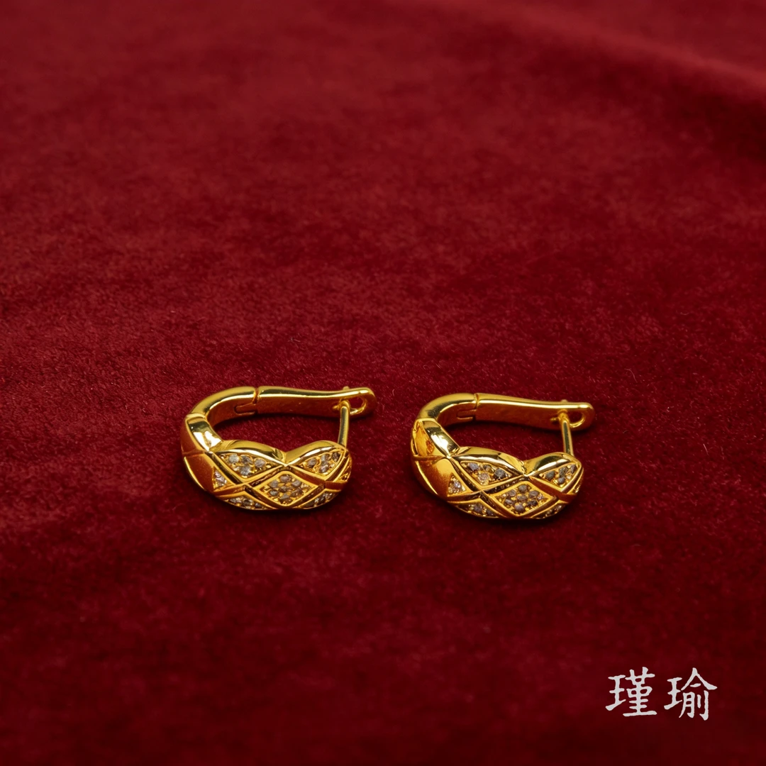 N0935经典黄色菱格耳钉多样性发货49964