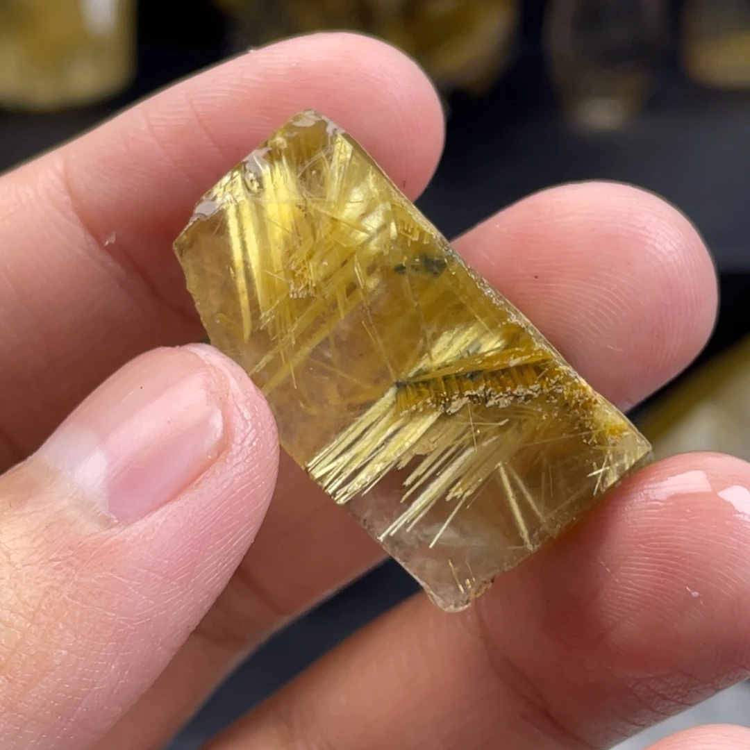 彬***未镶嵌珠宝半成品水晶