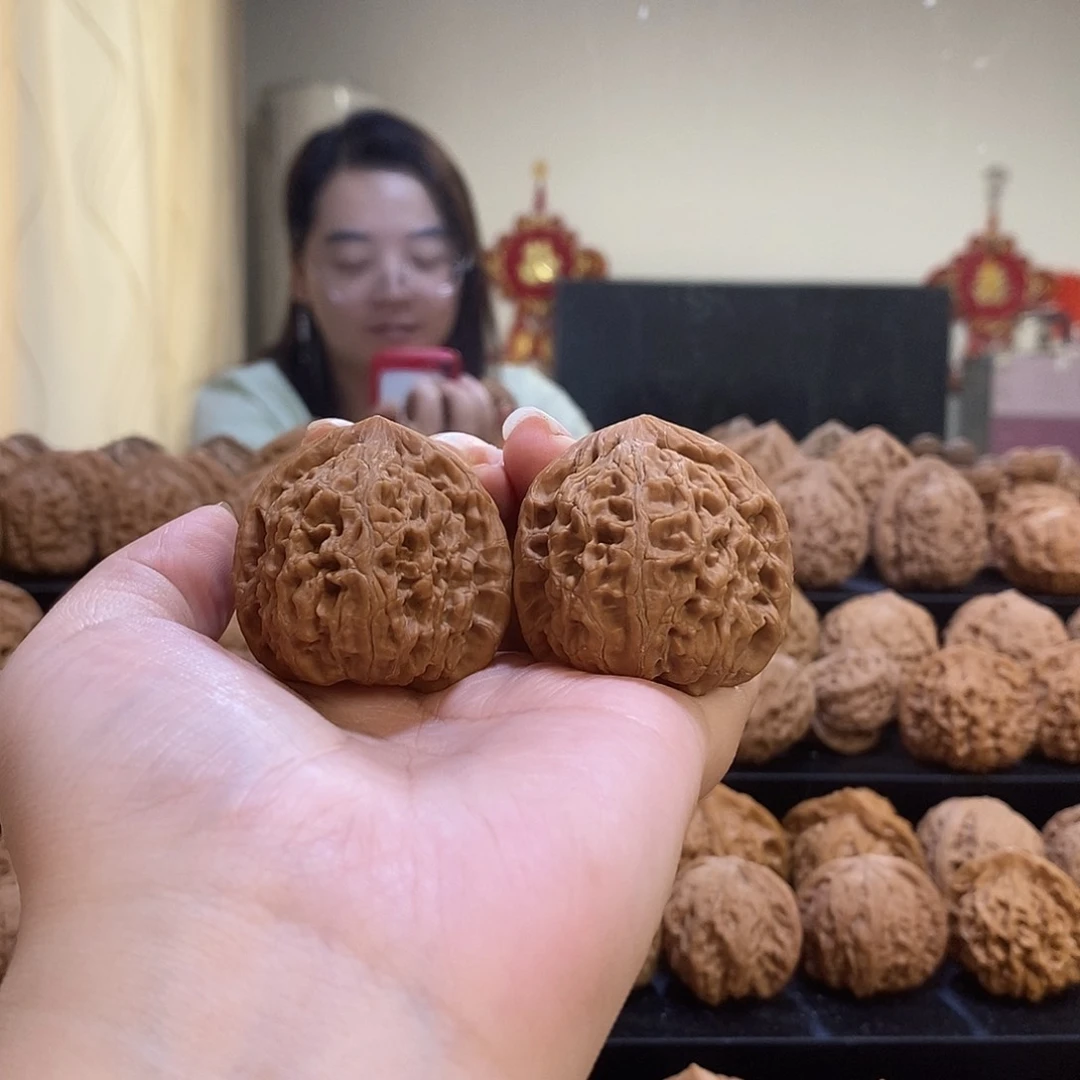 把件文玩核桃38水龙纹有修