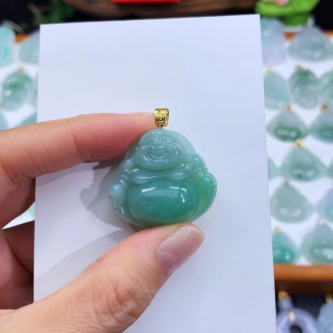 翡翠18K金镶嵌颈饰翡翠吊坠