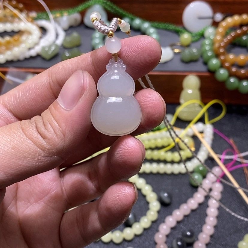 【闪购商品】吊坠(不含链)未镶嵌和田玉