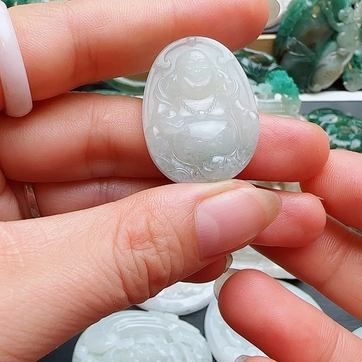 未镶嵌独山玉颈饰