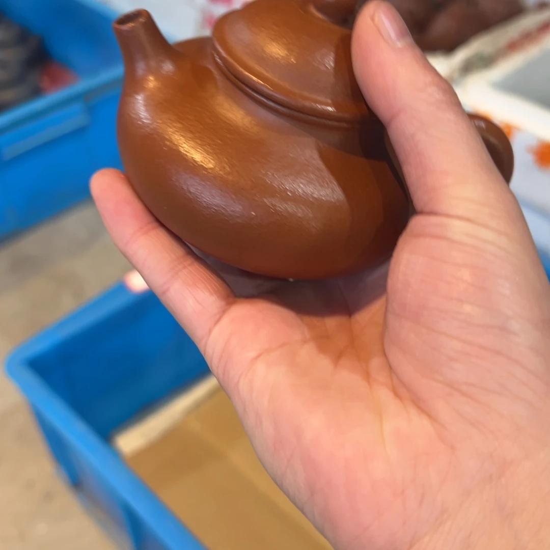 茶壶紫砂紫砂的味道很