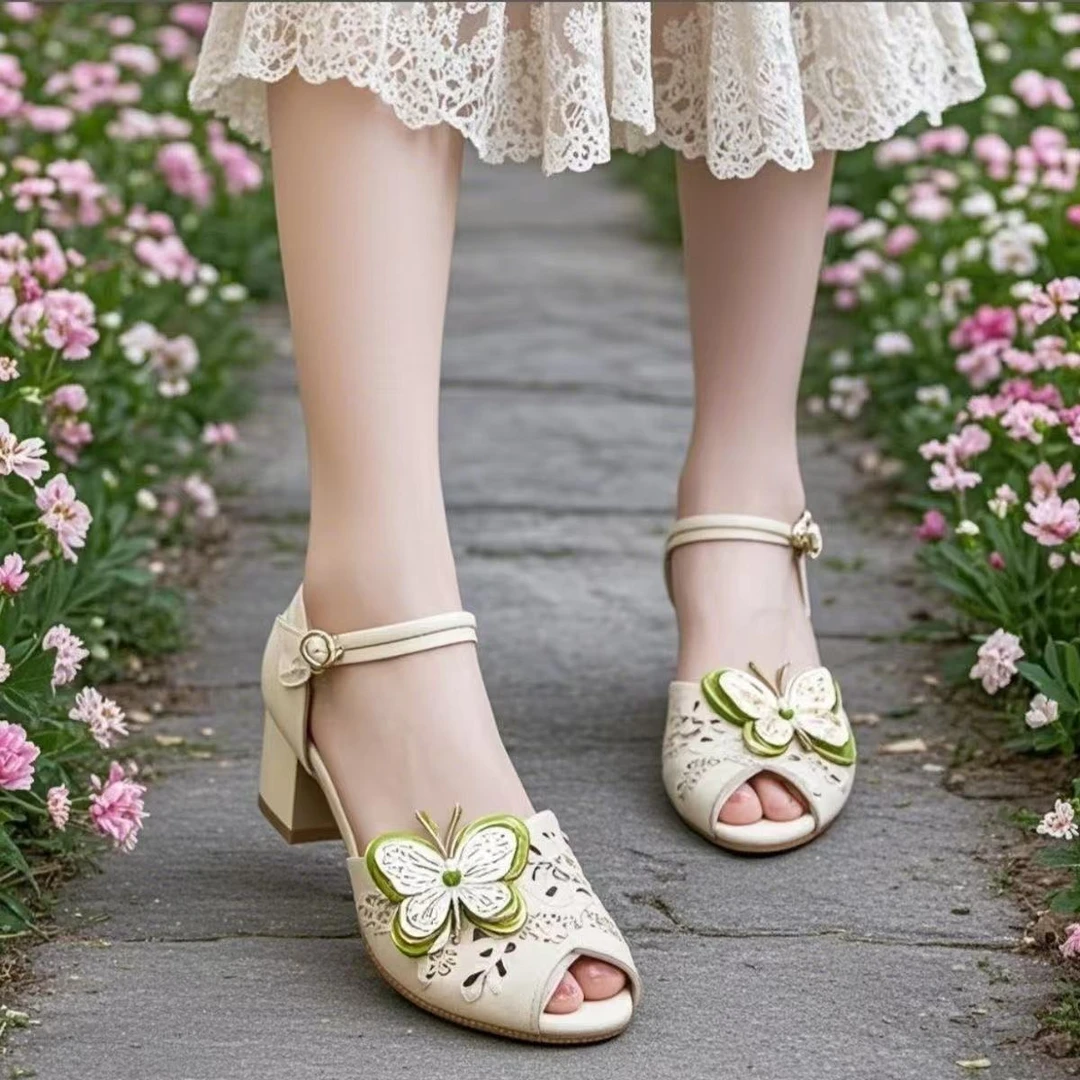 2025夏季新款民族风凉鞋女软皮中跟软底舒适中空妈妈鞋粗跟鱼嘴鞋