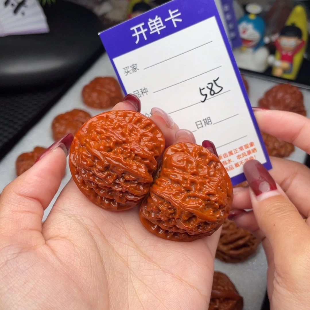 把件桃核40白狮子585