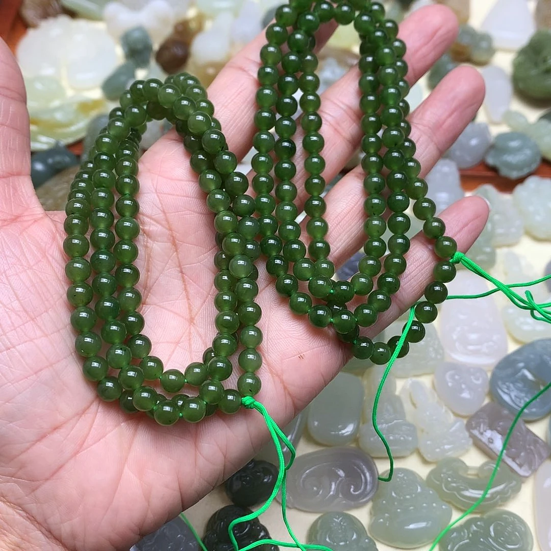 和田玉颈饰未镶嵌花****剪