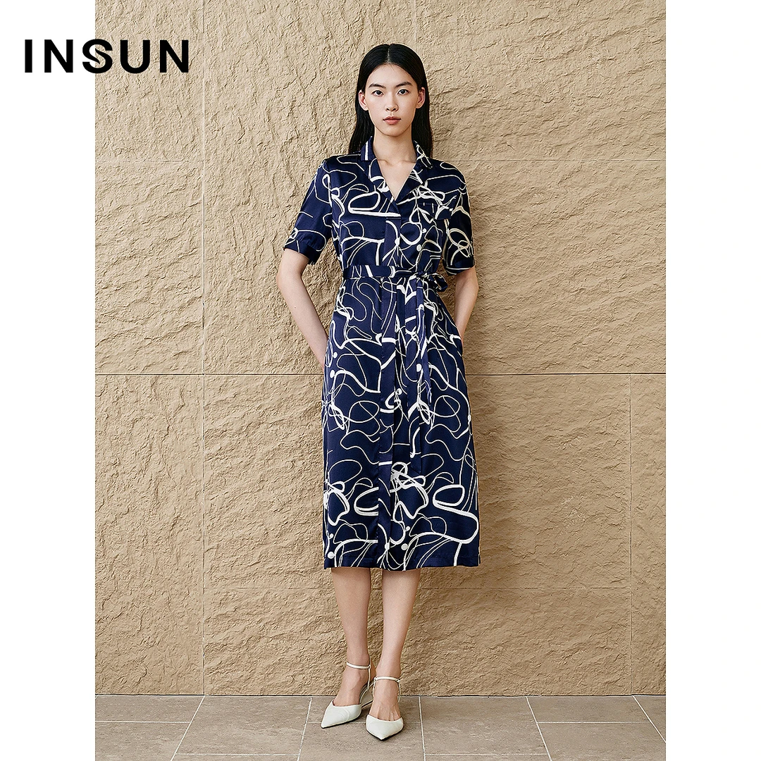 INSUN恩裳专选2025夏季水波纹印花气质V领桑蚕丝连衣裙