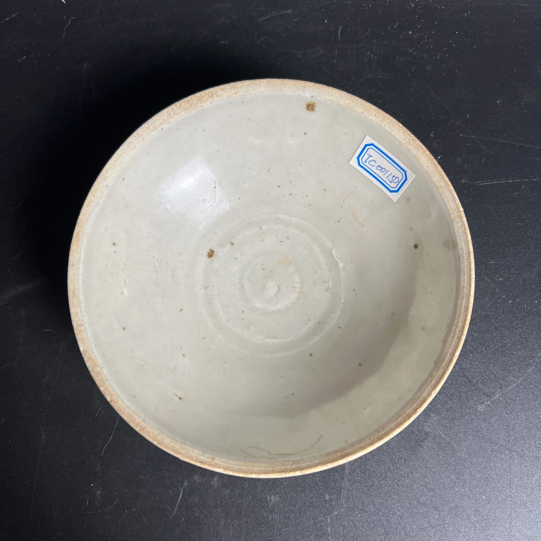 TC 01150 明代 青白釉碗