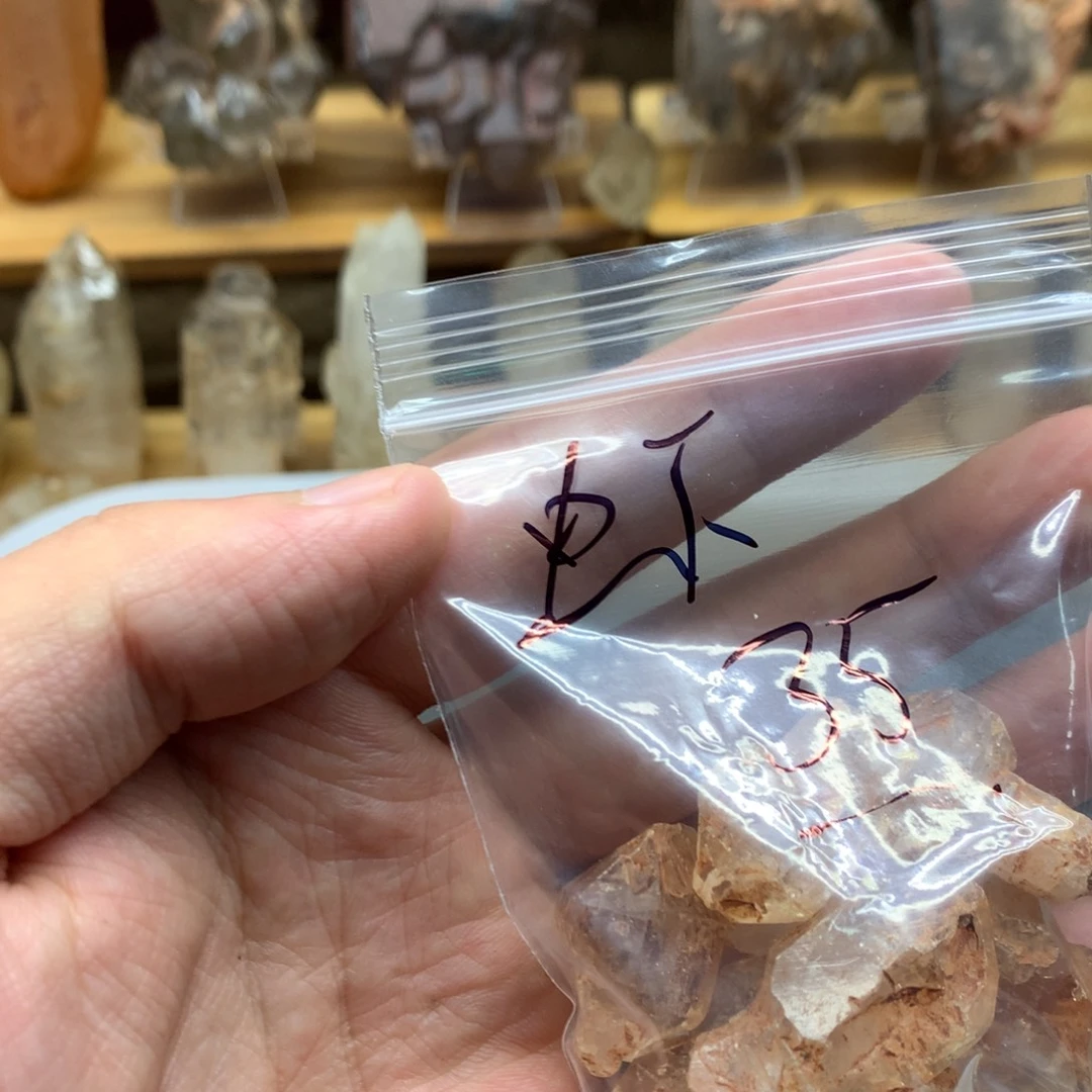 虾****未镶嵌珠宝半成品水晶