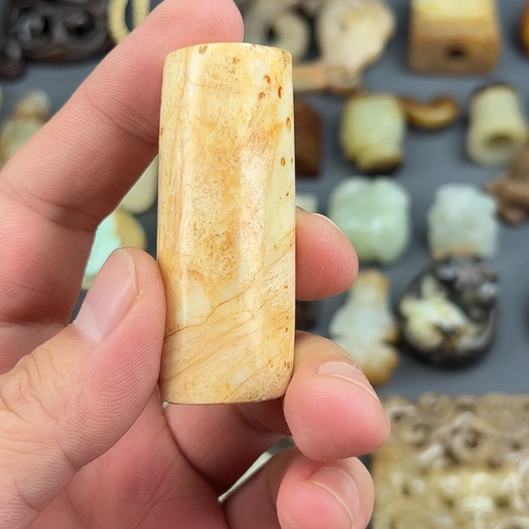 和田玉（糖玉）未镶嵌颈饰