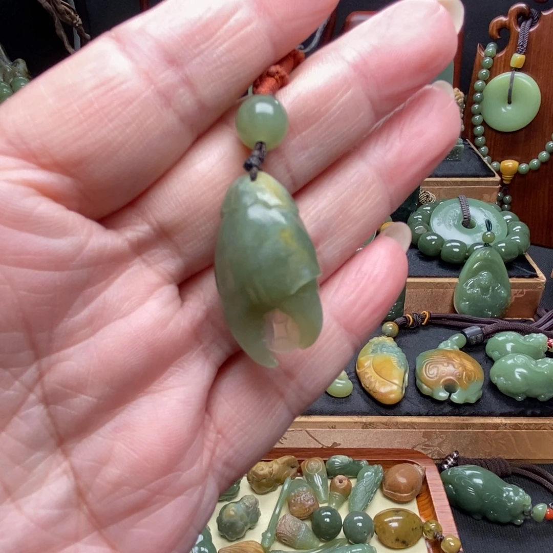 岫岩河磨玉（透闪石质玉）未镶嵌挂件