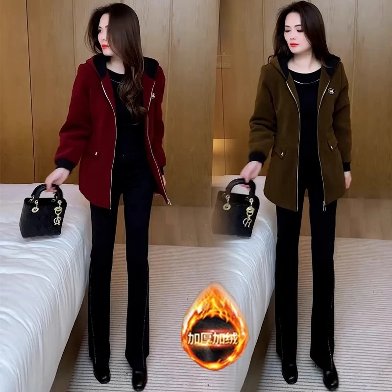 加绒加厚时尚短外套女士2025年冬季新款洋气显瘦百搭连帽夹克上衣