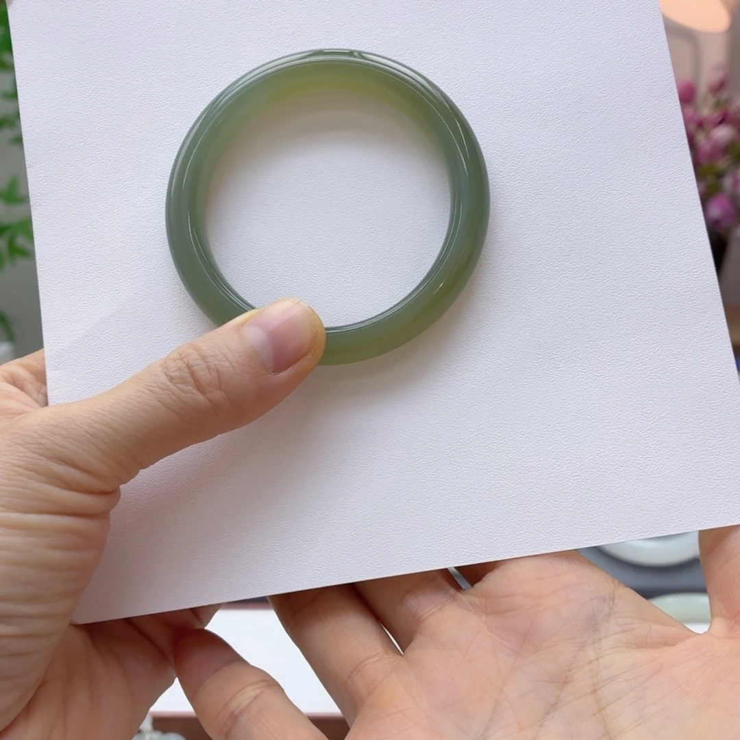 和田玉未镶嵌手镯45.6