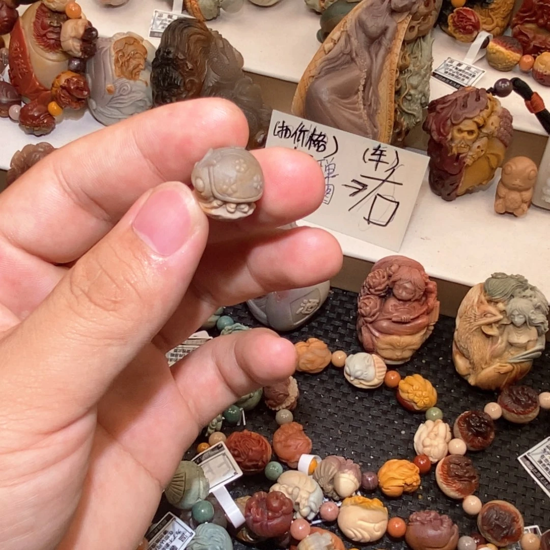 石英质玉（阿拉善玉）未镶嵌手链