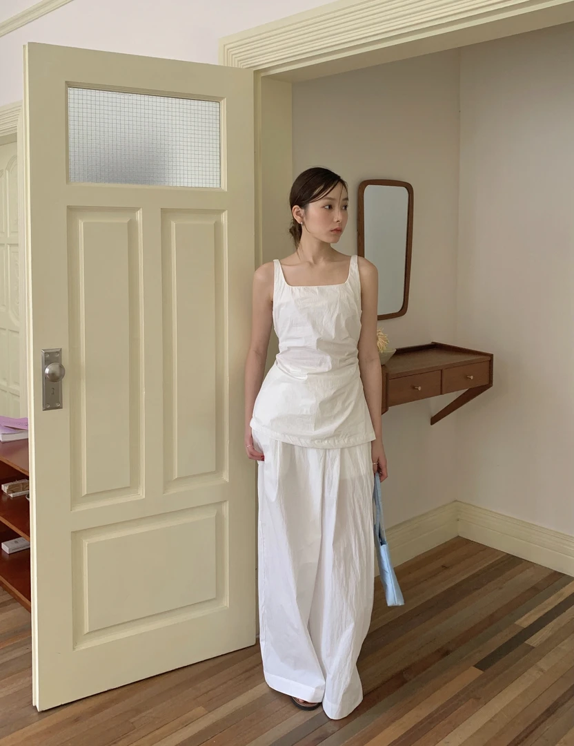 灰灰呀！6707 韩系复古设计感收腰无袖衬衫+高腰百搭休闲裤套装