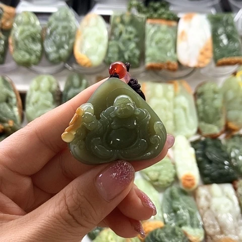 和田玉未镶嵌挂件