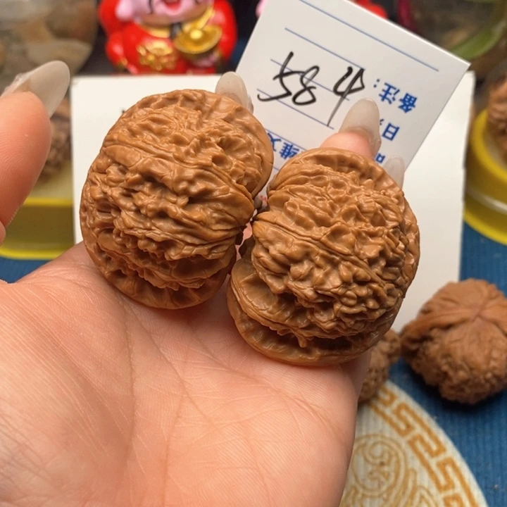 文玩核桃把件584号48白狮子