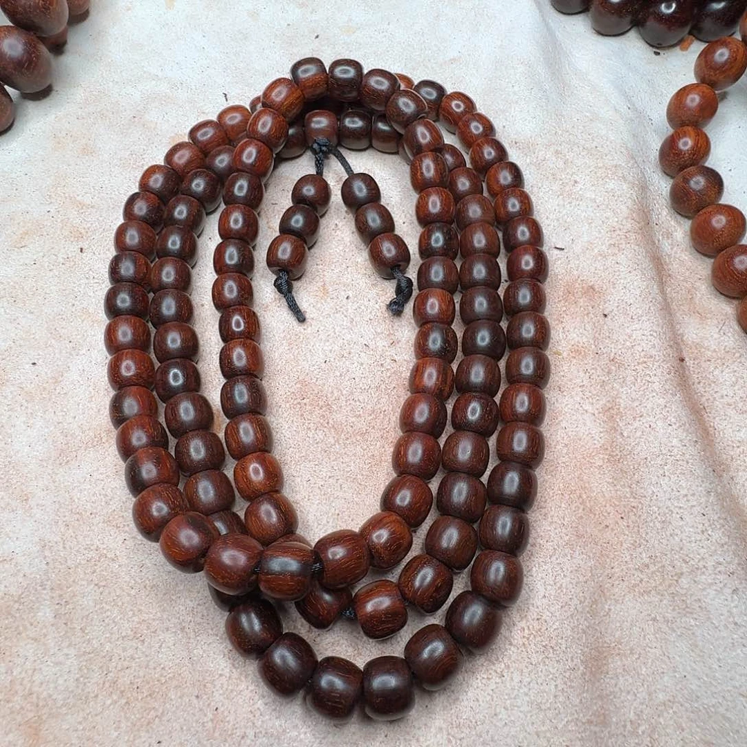 檀香紫檀（小叶紫檀）1.0/108拆房老料黑飘红藏传珠2.0.孔