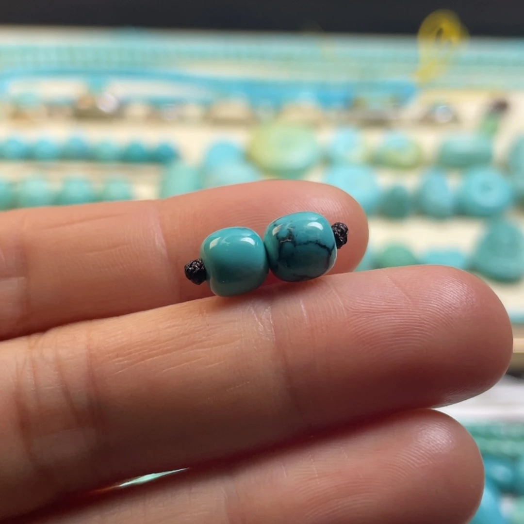 绿松石未镶嵌颈饰