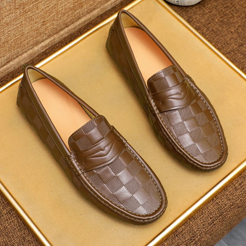 欧洲战潮牌男士豆豆鞋真皮压花棋盘格低帮软底透气潮鞋一脚蹬男鞋