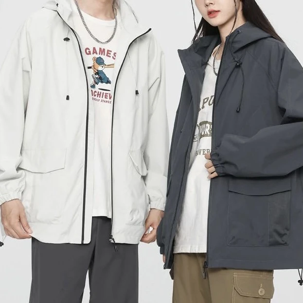 男装：潮牌男女同款休闲冲锋衣外套2381