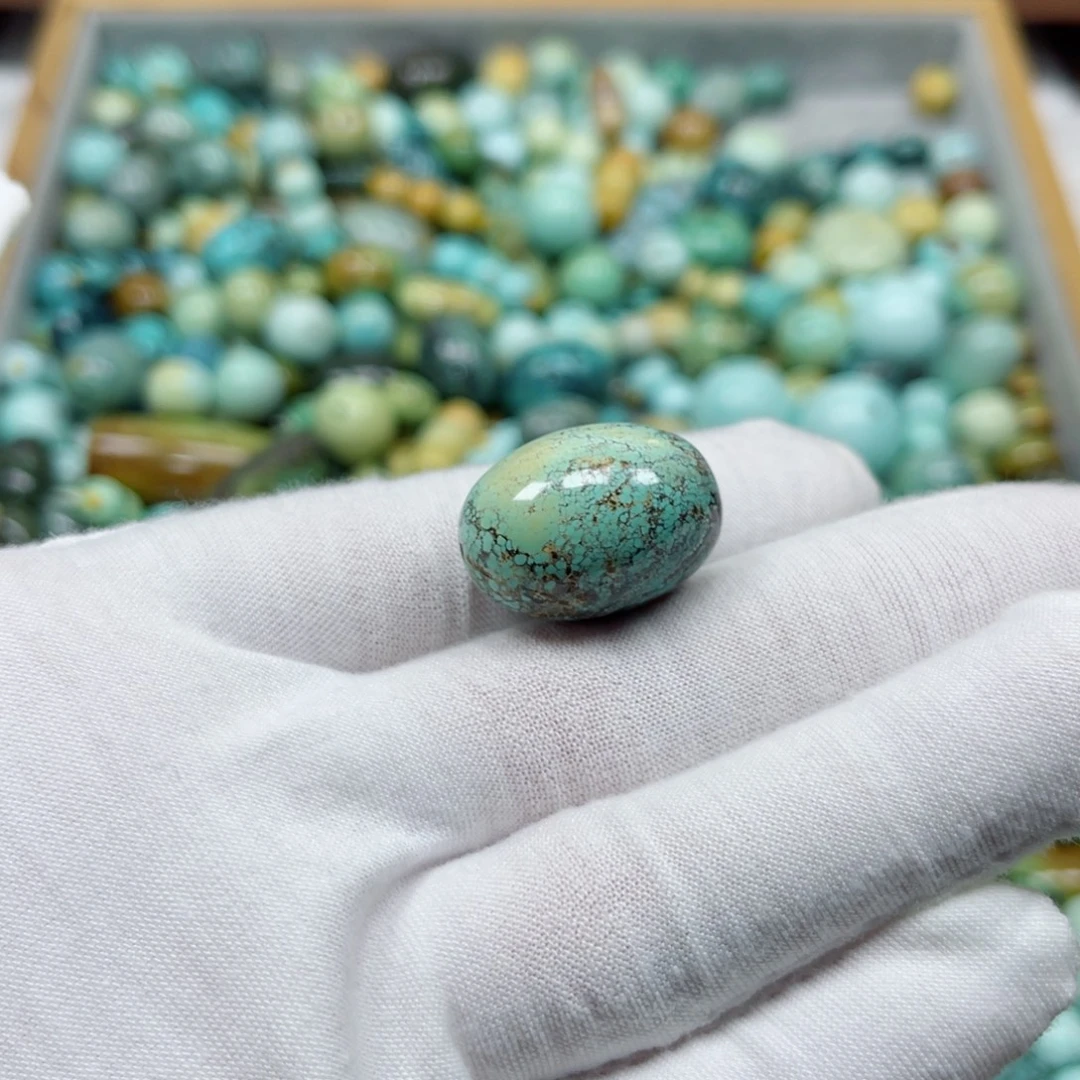 绿松石未镶嵌挂件