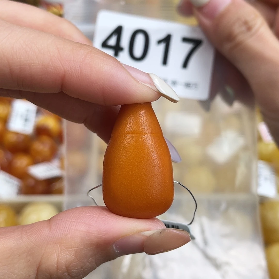 琥珀未镶嵌珠宝奇石17.3