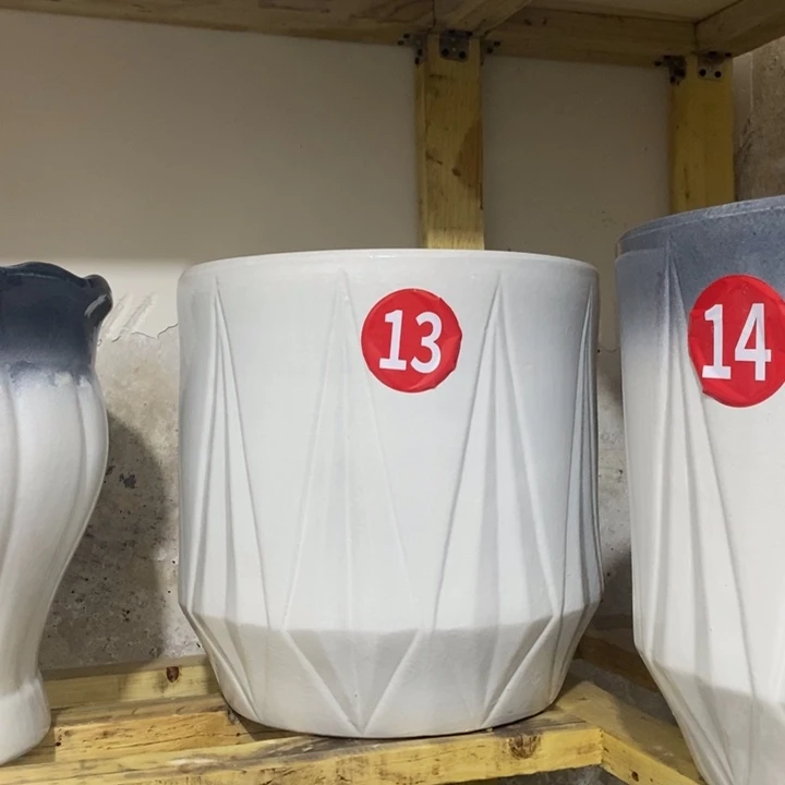 陶瓷花盆微瑕一个