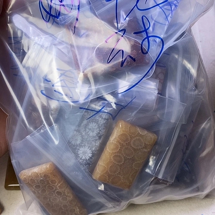 硅化玉颈饰合金嬼*