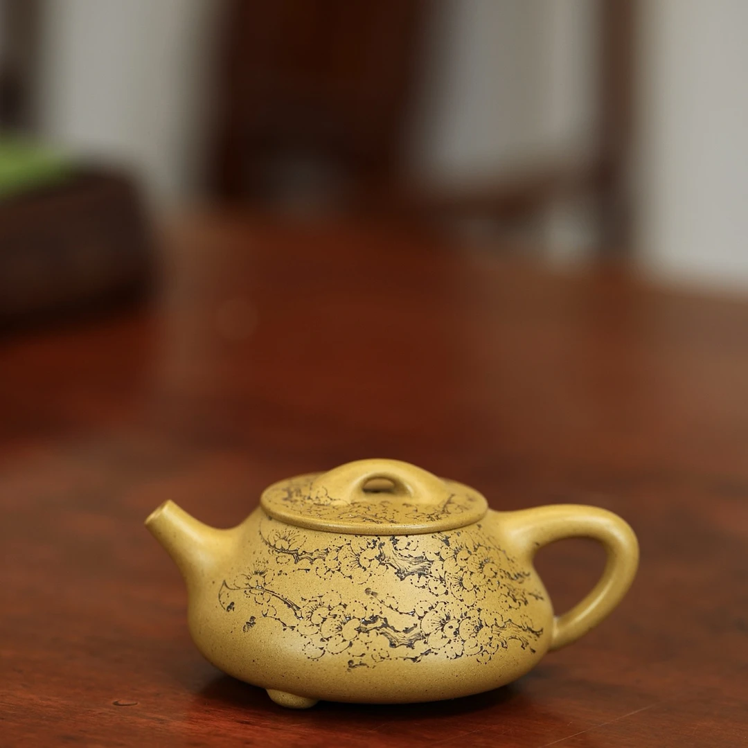满瓢·张晔刻绘作品紫砂壶容量200cc/原矿黄金段
