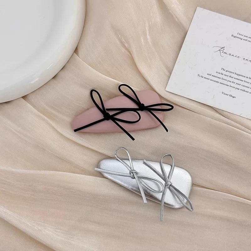 发夹春夏爆款蝴蝶结银色皮质爱心发夹时尚百搭【SugarBox 一对】