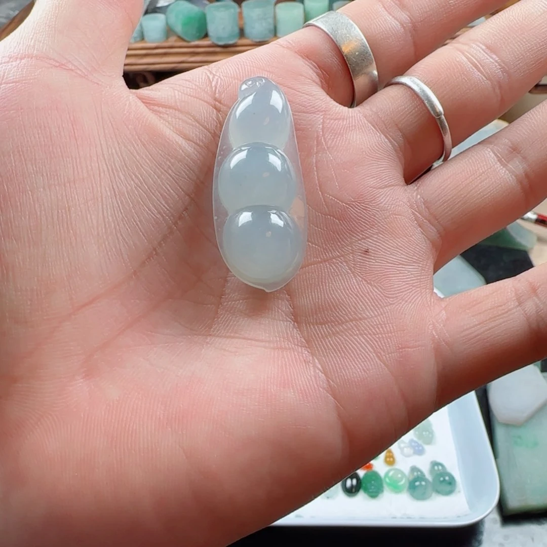 定制翡翠未镶嵌缅甸a货翡翠材料