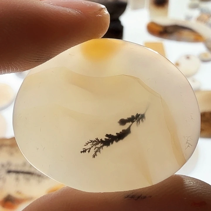 未镶嵌玛瑙/玉髓珠宝半成品