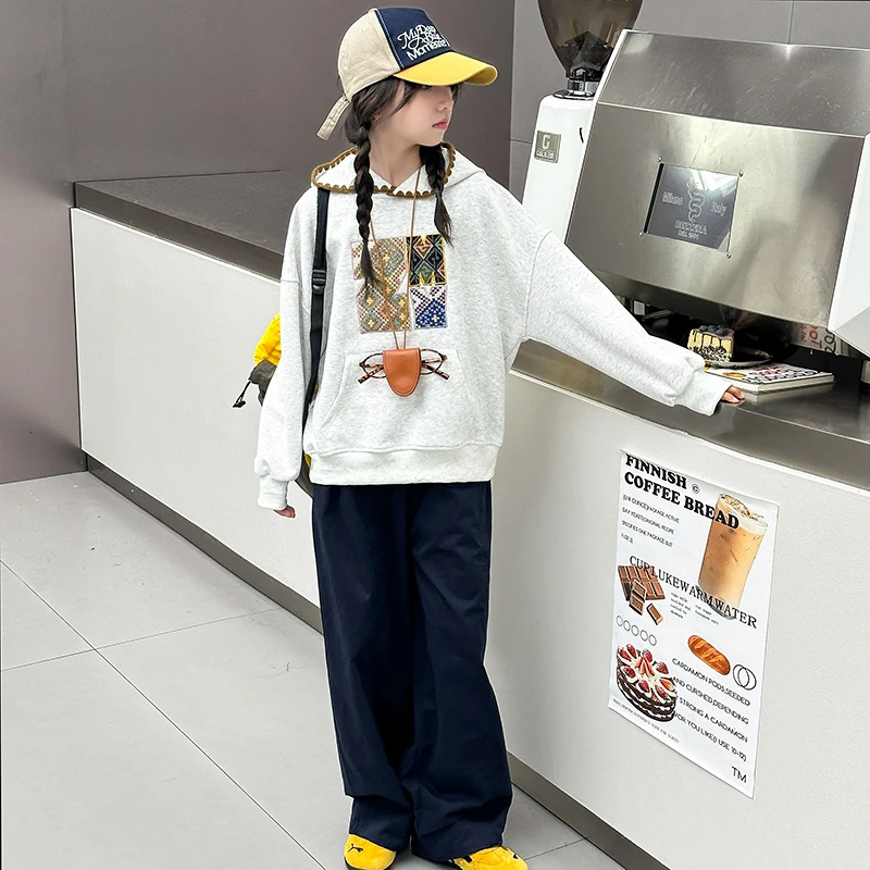 女童字母刺绣卫衣2025新款儿童时尚休闲连帽上衣