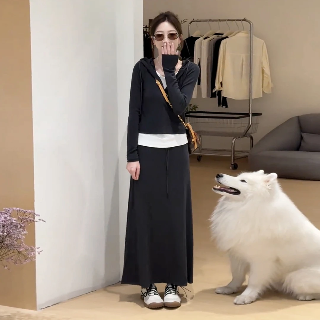 假两件撞色卫衣连衣裙子女早秋季2025新款韩系穿搭一整套长裙套装