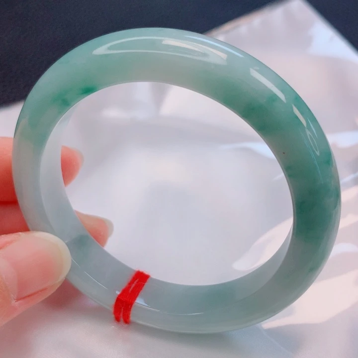 翡翠未镶嵌手镯54。55