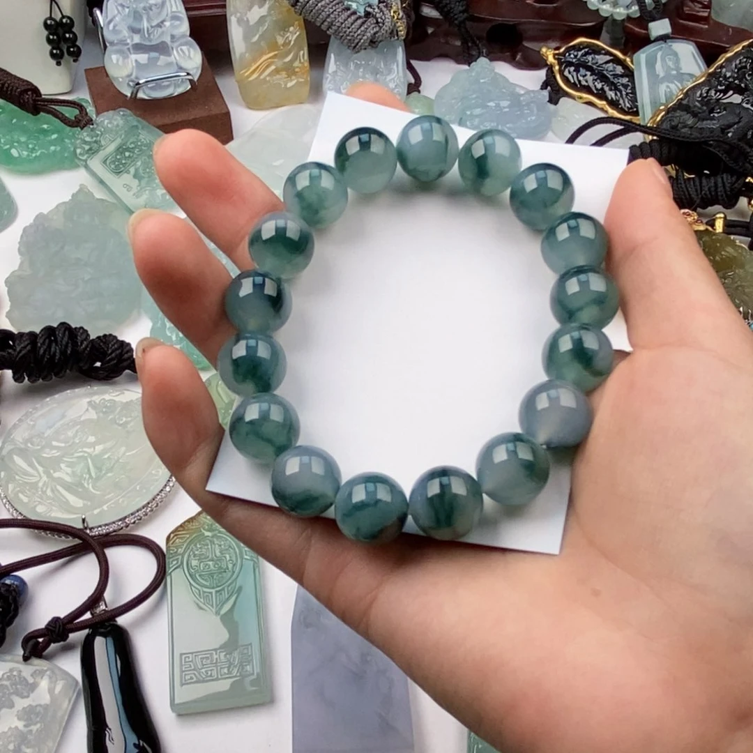 翡翠未镶嵌颈饰阳****