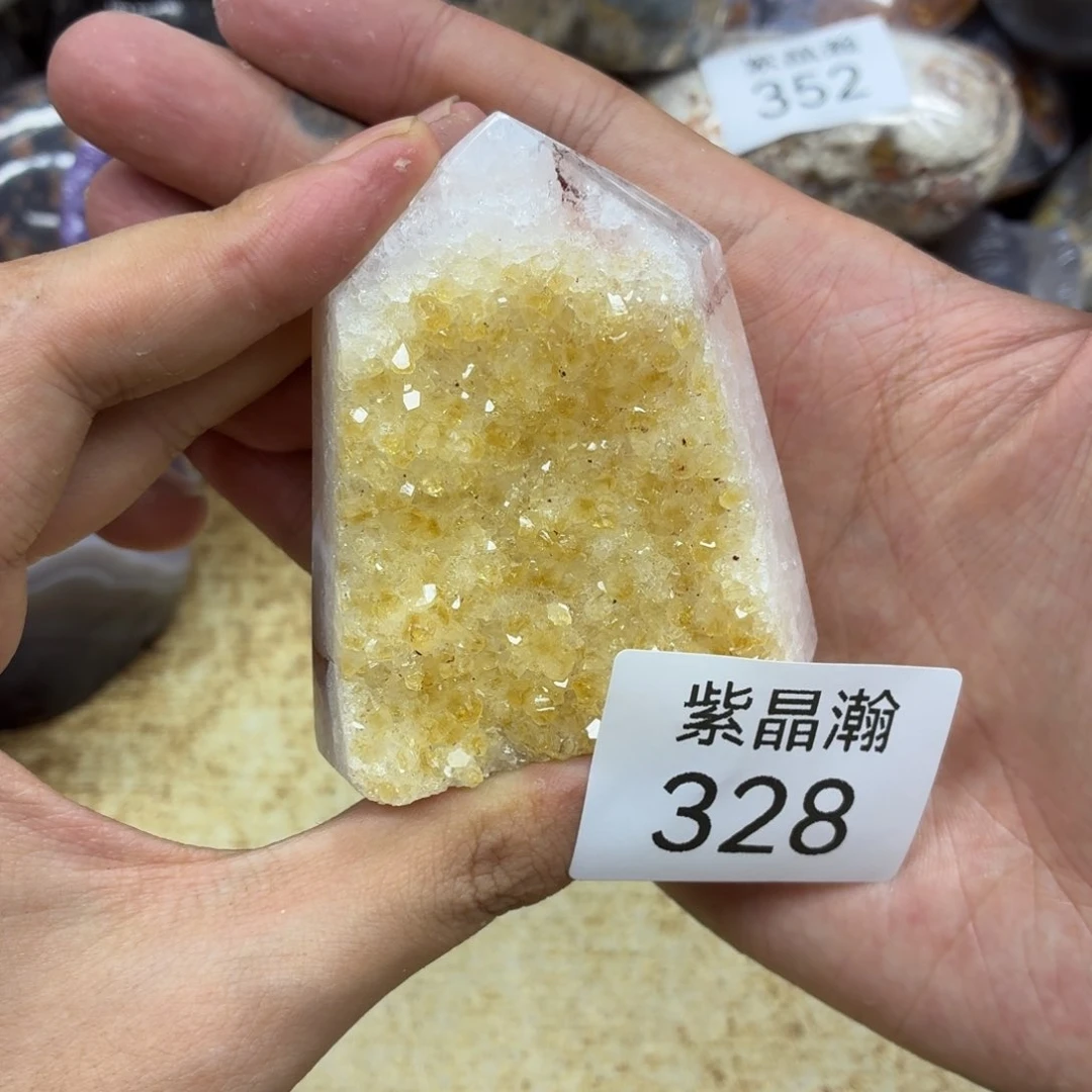 未镶嵌水晶大型摆件（非配饰）