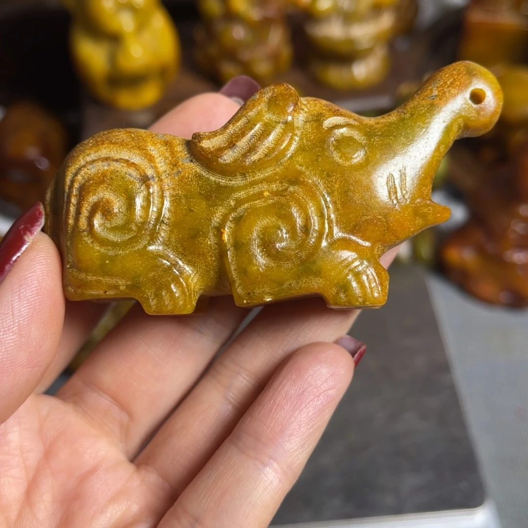 蛇纹石玉合金颈饰