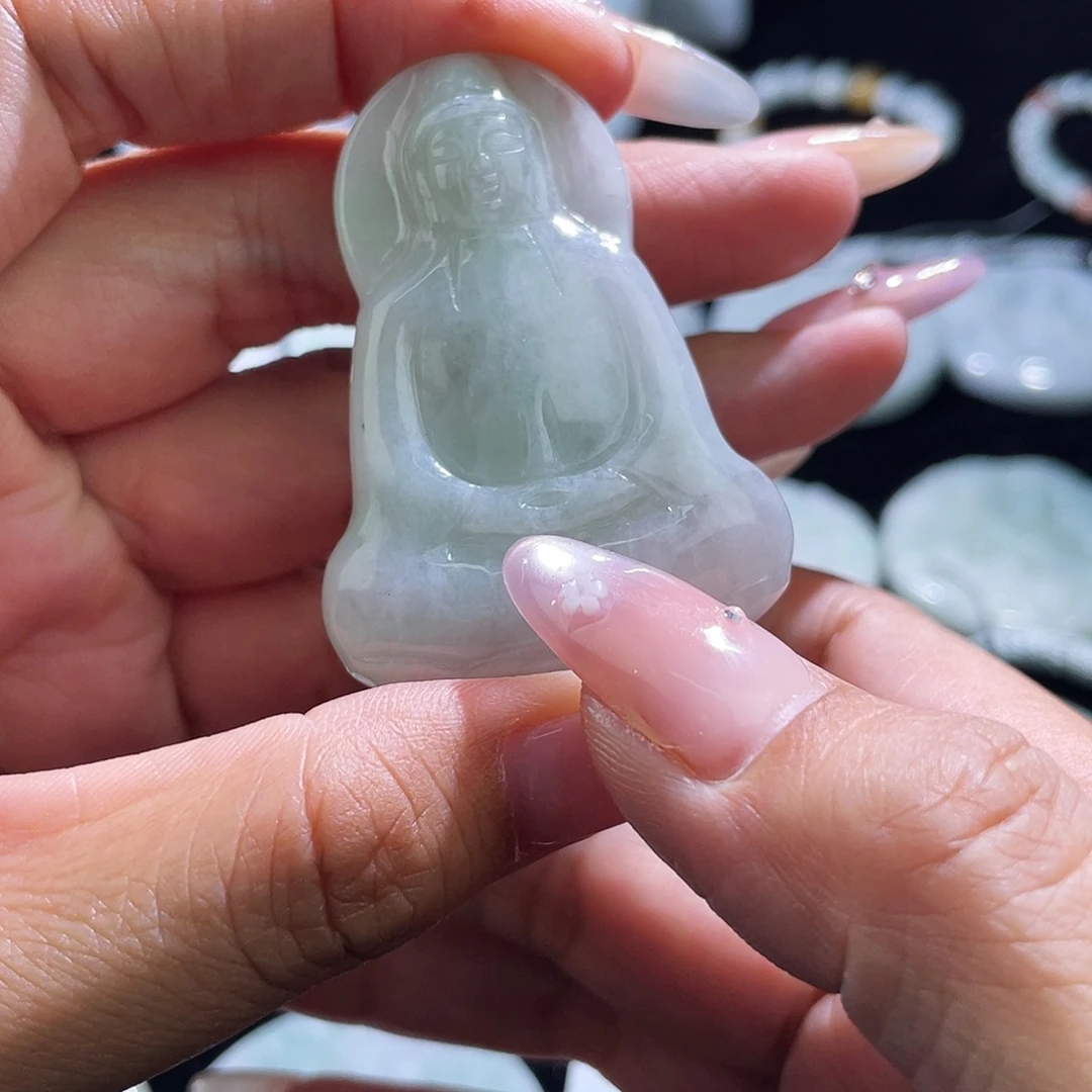 翡翠未镶嵌颈饰素衣