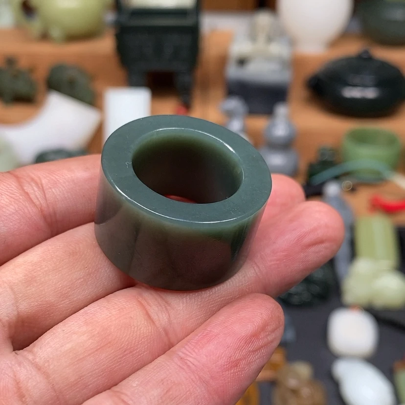 【闪购商品】颈饰未镶嵌和田玉（糖玉）