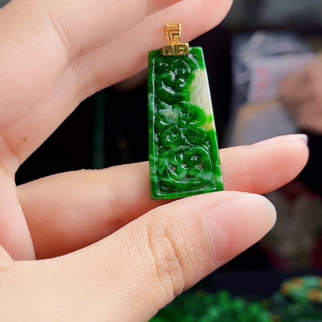 颈饰银S925镶嵌翡翠多样性